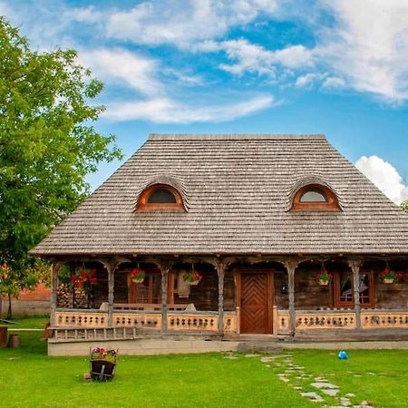 Casa Din Susani Calinesti  Buitenkant foto