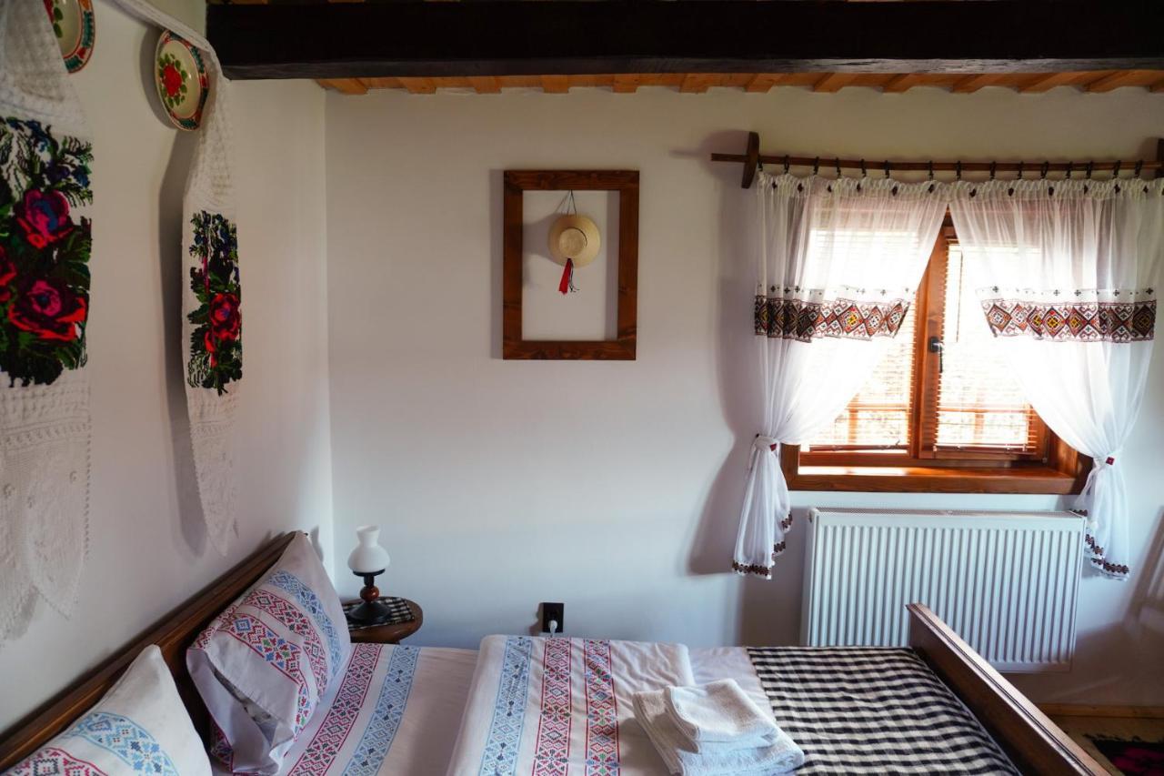 Casa Din Susani Calinesti  Buitenkant foto
