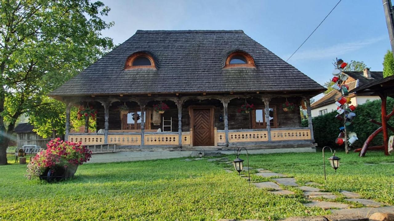 Casa Din Susani Calinesti  Buitenkant foto