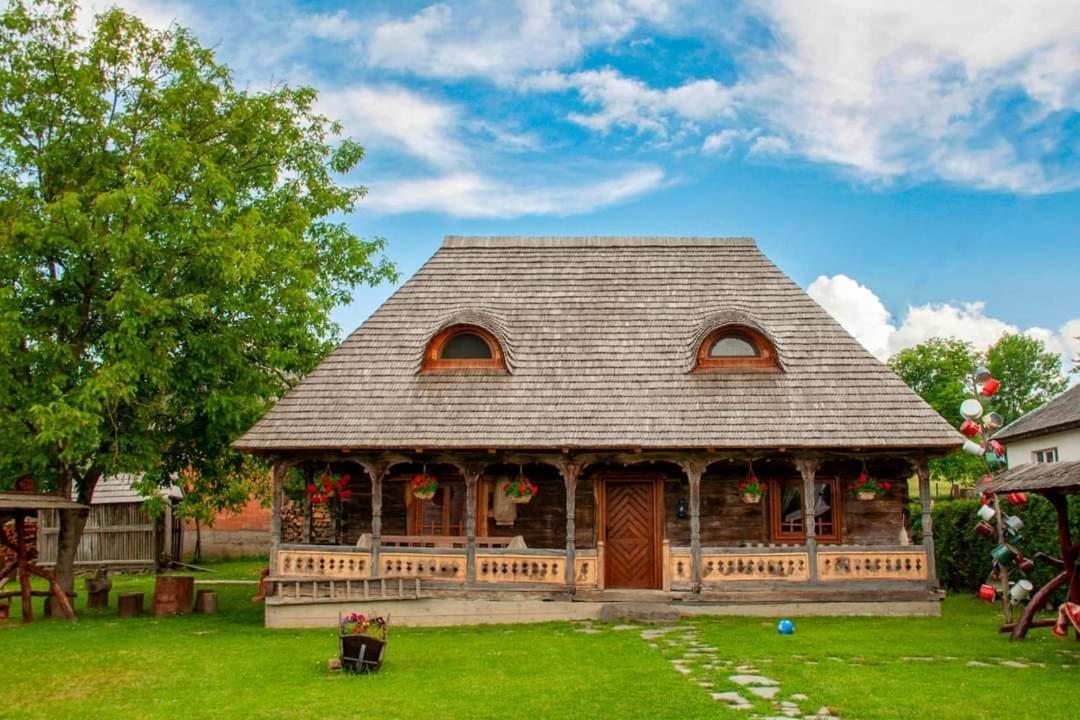 Casa Din Susani Calinesti  Buitenkant foto